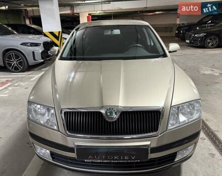 Бежевый Шкода Октавия, объемом двигателя 1.6 л и пробегом 206 тыс. км за 5200 $, фото 2 на Automoto.ua