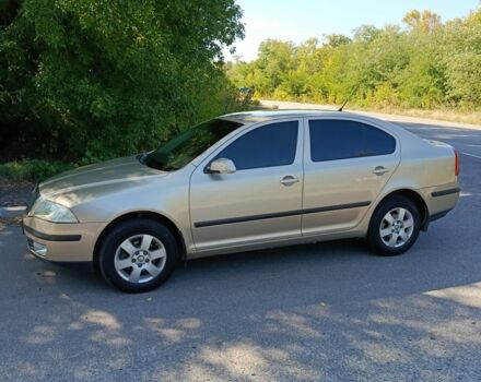 Бежевый Шкода Октавия, объемом двигателя 1.6 л и пробегом 250 тыс. км за 6000 $, фото 1 на Automoto.ua