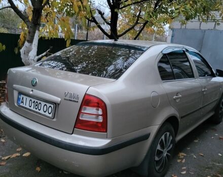 Бежевый Шкода Октавия, объемом двигателя 1.8 л и пробегом 527 тыс. км за 3900 $, фото 1 на Automoto.ua