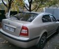 Бежевый Шкода Октавия, объемом двигателя 1.8 л и пробегом 527 тыс. км за 3900 $, фото 1 на Automoto.ua