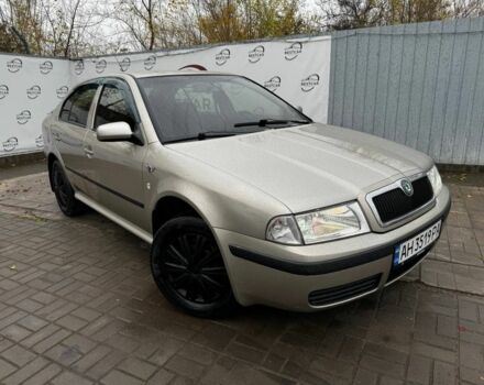 Бежевый Шкода Октавия, объемом двигателя 1.6 л и пробегом 245 тыс. км за 4999 $, фото 1 на Automoto.ua