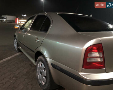 Бежевый Шкода Октавия, объемом двигателя 1.9 л и пробегом 593 тыс. км за 4800 $, фото 3 на Automoto.ua