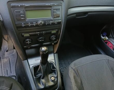 Бежевый Шкода Октавия, объемом двигателя 1.6 л и пробегом 250 тыс. км за 6000 $, фото 5 на Automoto.ua