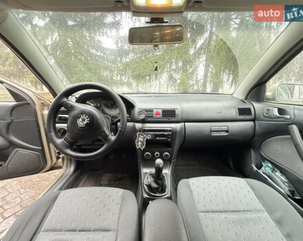 Бежевый Шкода Октавия, объемом двигателя 1.6 л и пробегом 213 тыс. км за 5500 $, фото 14 на Automoto.ua