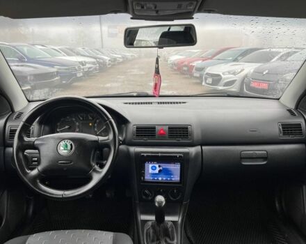 Бежевый Шкода Октавия, объемом двигателя 1.6 л и пробегом 192 тыс. км за 5650 $, фото 12 на Automoto.ua