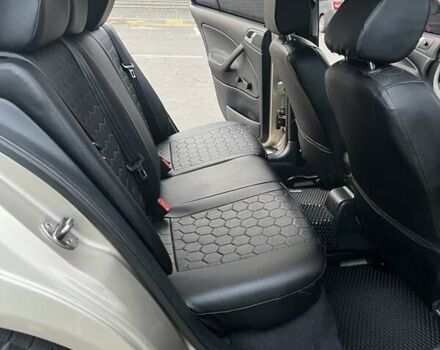 Бежевий Шкода Октавія, об'ємом двигуна 1.6 л та пробігом 200 тис. км за 6200 $, фото 20 на Automoto.ua