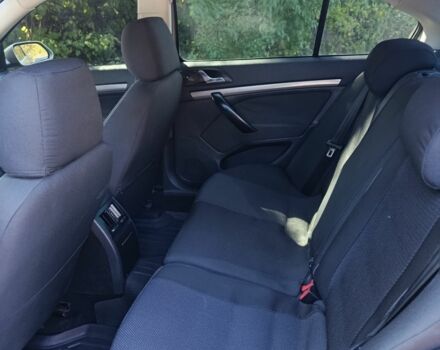 Бежевый Шкода Октавия, объемом двигателя 1.6 л и пробегом 250 тыс. км за 6000 $, фото 4 на Automoto.ua