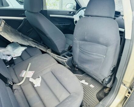 Бежевий Шкода Октавія, об'ємом двигуна 1.6 л та пробігом 300 тис. км за 1900 $, фото 8 на Automoto.ua