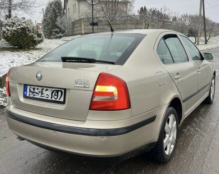 Бежевый Шкода Октавия, объемом двигателя 2 л и пробегом 242 тыс. км за 2599 $, фото 2 на Automoto.ua