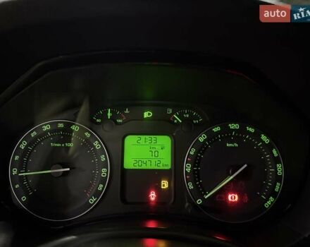 Бежевый Шкода Октавия, объемом двигателя 1.6 л и пробегом 206 тыс. км за 5200 $, фото 20 на Automoto.ua