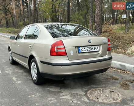Бежевий Шкода Октавія, об'ємом двигуна 1.6 л та пробігом 193 тис. км за 5999 $, фото 3 на Automoto.ua