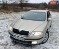 Бежевый Шкода Октавия, объемом двигателя 1.6 л и пробегом 260 тыс. км за 4800 $, фото 1 на Automoto.ua