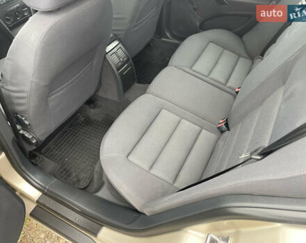 Бежевий Шкода Октавія, об'ємом двигуна 0 л та пробігом 235 тис. км за 6450 $, фото 47 на Automoto.ua