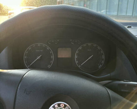 Бежевый Шкода Октавия, объемом двигателя 1.9 л и пробегом 302 тыс. км за 5400 $, фото 7 на Automoto.ua