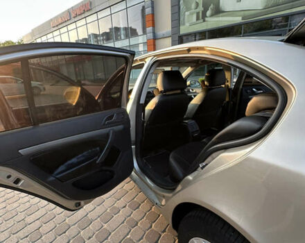 Бежевый Шкода Октавия, объемом двигателя 1.9 л и пробегом 302 тыс. км за 5400 $, фото 11 на Automoto.ua