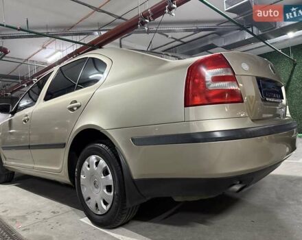 Бежевый Шкода Октавия, объемом двигателя 1.6 л и пробегом 206 тыс. км за 5200 $, фото 8 на Automoto.ua