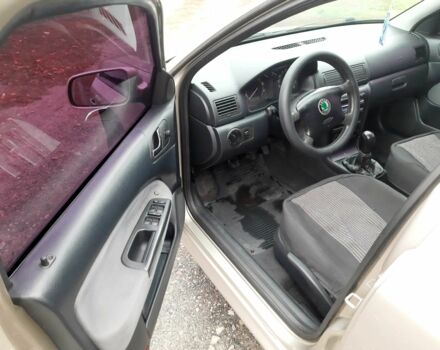 Шкода Октавія 2005 у Чугуеве на Automoto.ua Бежевий Шкода Октавія, об'ємом двигуна 1.6 л та пробігом 248 тис. км за 5750 $, фото 6 на Automoto.ua