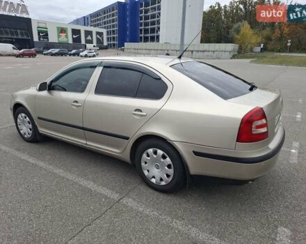 Шкода Октавия 2005 в Малине на Automoto.ua Бежевый Шкода Октавия, объемом двигателя 1.6 л и пробегом 324 тыс. км за 6900 $, фото 1 на Automoto.ua