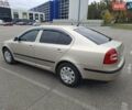 Шкода Октавия 2005 в Малине на Automoto.ua Бежевый Шкода Октавия, объемом двигателя 1.6 л и пробегом 324 тыс. км за 6900 $, фото 1 на Automoto.ua
