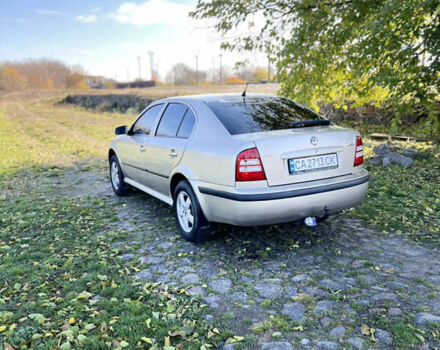 Бежевый Шкода Октавия, объемом двигателя 1.6 л и пробегом 232 тыс. км за 5900 $, фото 5 на Automoto.ua