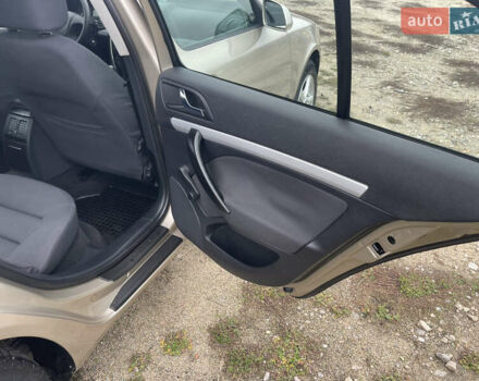 Бежевий Шкода Октавія, об'ємом двигуна 0 л та пробігом 235 тис. км за 6450 $, фото 71 на Automoto.ua