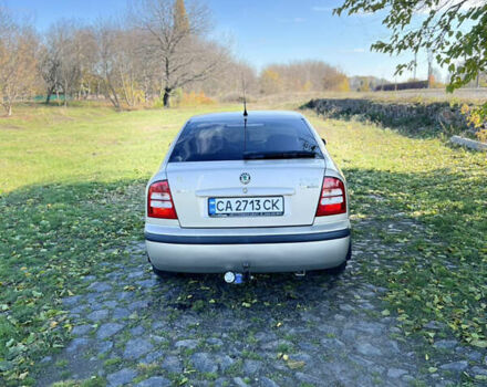 Бежевый Шкода Октавия, объемом двигателя 1.6 л и пробегом 232 тыс. км за 5900 $, фото 4 на Automoto.ua