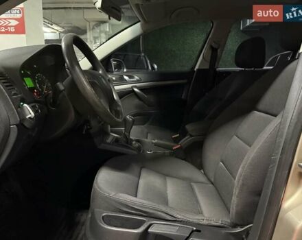 Бежевый Шкода Октавия, объемом двигателя 1.6 л и пробегом 206 тыс. км за 5200 $, фото 16 на Automoto.ua