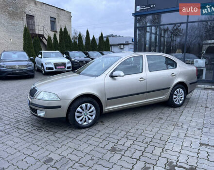 Бежевый Шкода Октавия, объемом двигателя 1.6 л и пробегом 212 тыс. км за 5490 $, фото 8 на Automoto.ua