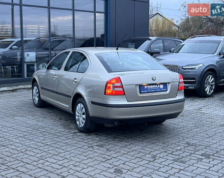 Бежевый Шкода Октавия, объемом двигателя 1.6 л и пробегом 212 тыс. км за 5490 $, фото 32 на Automoto.ua