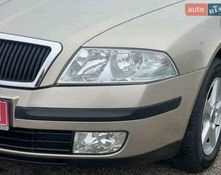 Бежевий Шкода Октавія, об'ємом двигуна 0 л та пробігом 235 тис. км за 6450 $, фото 5 на Automoto.ua