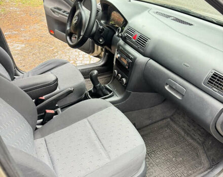 Бежевый Шкода Октавия, объемом двигателя 1.6 л и пробегом 213 тыс. км за 5500 $, фото 10 на Automoto.ua