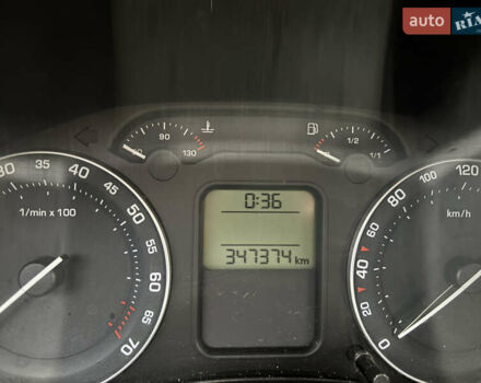 Бежевий Шкода Октавія, об'ємом двигуна 1.6 л та пробігом 347 тис. км за 5200 $, фото 12 на Automoto.ua