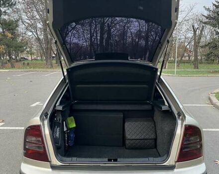 Бежевий Шкода Октавія, об'ємом двигуна 1.6 л та пробігом 200 тис. км за 6200 $, фото 9 на Automoto.ua