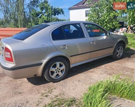 Бежевый Шкода Октавия, объемом двигателя 1.6 л и пробегом 183 тыс. км за 5700 $, фото 1 на Automoto.ua