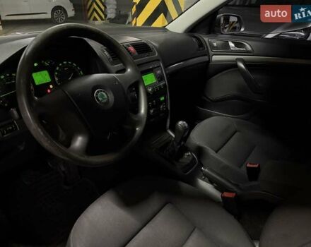 Бежевый Шкода Октавия, объемом двигателя 1.6 л и пробегом 206 тыс. км за 5200 $, фото 18 на Automoto.ua