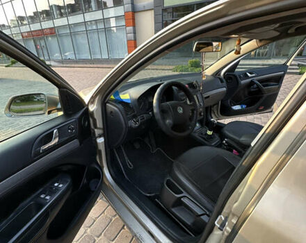 Бежевый Шкода Октавия, объемом двигателя 1.9 л и пробегом 302 тыс. км за 5400 $, фото 9 на Automoto.ua