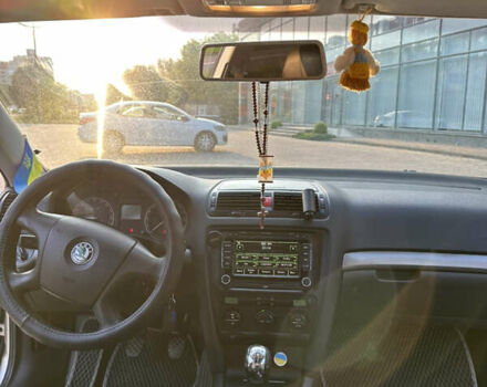 Бежевый Шкода Октавия, объемом двигателя 1.9 л и пробегом 302 тыс. км за 5400 $, фото 4 на Automoto.ua