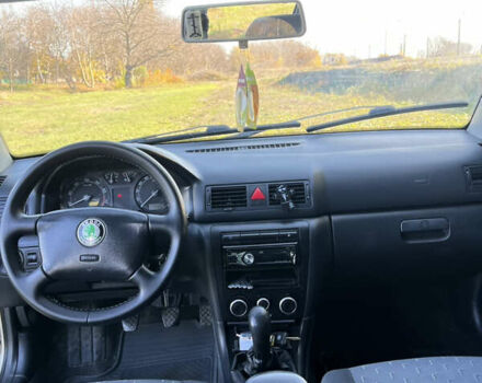 Бежевый Шкода Октавия, объемом двигателя 1.6 л и пробегом 232 тыс. км за 5900 $, фото 9 на Automoto.ua