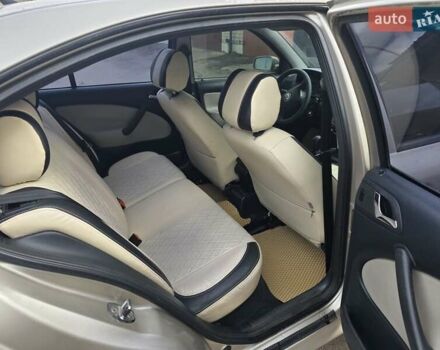 Бежевий Шкода Октавія, об'ємом двигуна 1.78 л та пробігом 320 тис. км за 3450 $, фото 7 на Automoto.ua