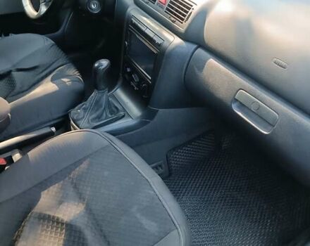 Бежевий Шкода Октавія, об'ємом двигуна 1.6 л та пробігом 380 тис. км за 3999 $, фото 3 на Automoto.ua