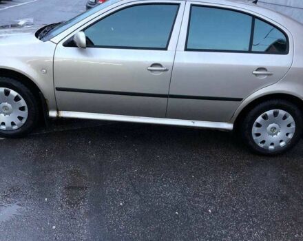 Бежевый Шкода Октавия, объемом двигателя 1.6 л и пробегом 323 тыс. км за 5500 $, фото 2 на Automoto.ua