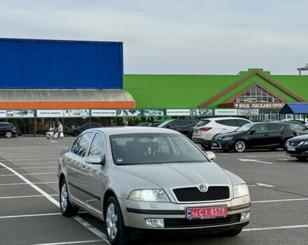 Бежевый Шкода Октавия, объемом двигателя 1.6 л и пробегом 190 тыс. км за 6400 $, фото 1 на Automoto.ua