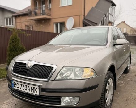 Бежевый Шкода Октавия, объемом двигателя 1.6 л и пробегом 263 тыс. км за 6200 $, фото 1 на Automoto.ua