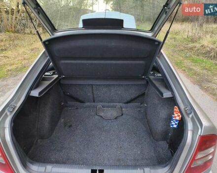 Бежевый Шкода Октавия, объемом двигателя 1.9 л и пробегом 275 тыс. км за 3300 $, фото 16 на Automoto.ua