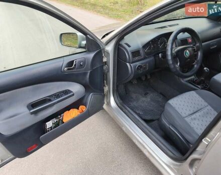 Бежевый Шкода Октавия, объемом двигателя 1.9 л и пробегом 275 тыс. км за 3300 $, фото 10 на Automoto.ua