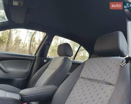 Бежевый Шкода Октавия, объемом двигателя 1.9 л и пробегом 275 тыс. км за 3300 $, фото 8 на Automoto.ua