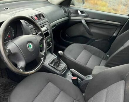 Бежевий Шкода Октавія, об'ємом двигуна 2 л та пробігом 310 тис. км за 2850 $, фото 6 на Automoto.ua