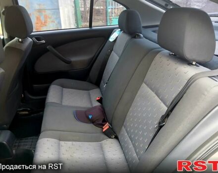Бежевый Шкода Октавия, объемом двигателя 1.6 л и пробегом 236 тыс. км за 5300 $, фото 7 на Automoto.ua