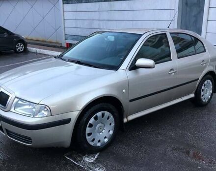 Бежевый Шкода Октавия, объемом двигателя 1.6 л и пробегом 232 тыс. км за 5500 $, фото 2 на Automoto.ua