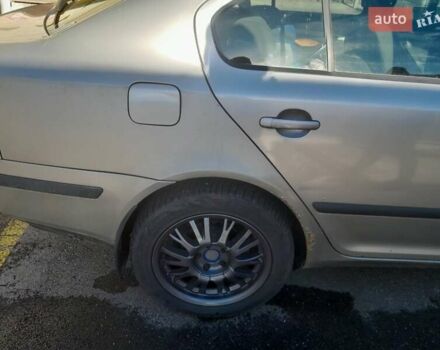 Бежевый Шкода Октавия, объемом двигателя 1.6 л и пробегом 271 тыс. км за 4400 $, фото 5 на Automoto.ua